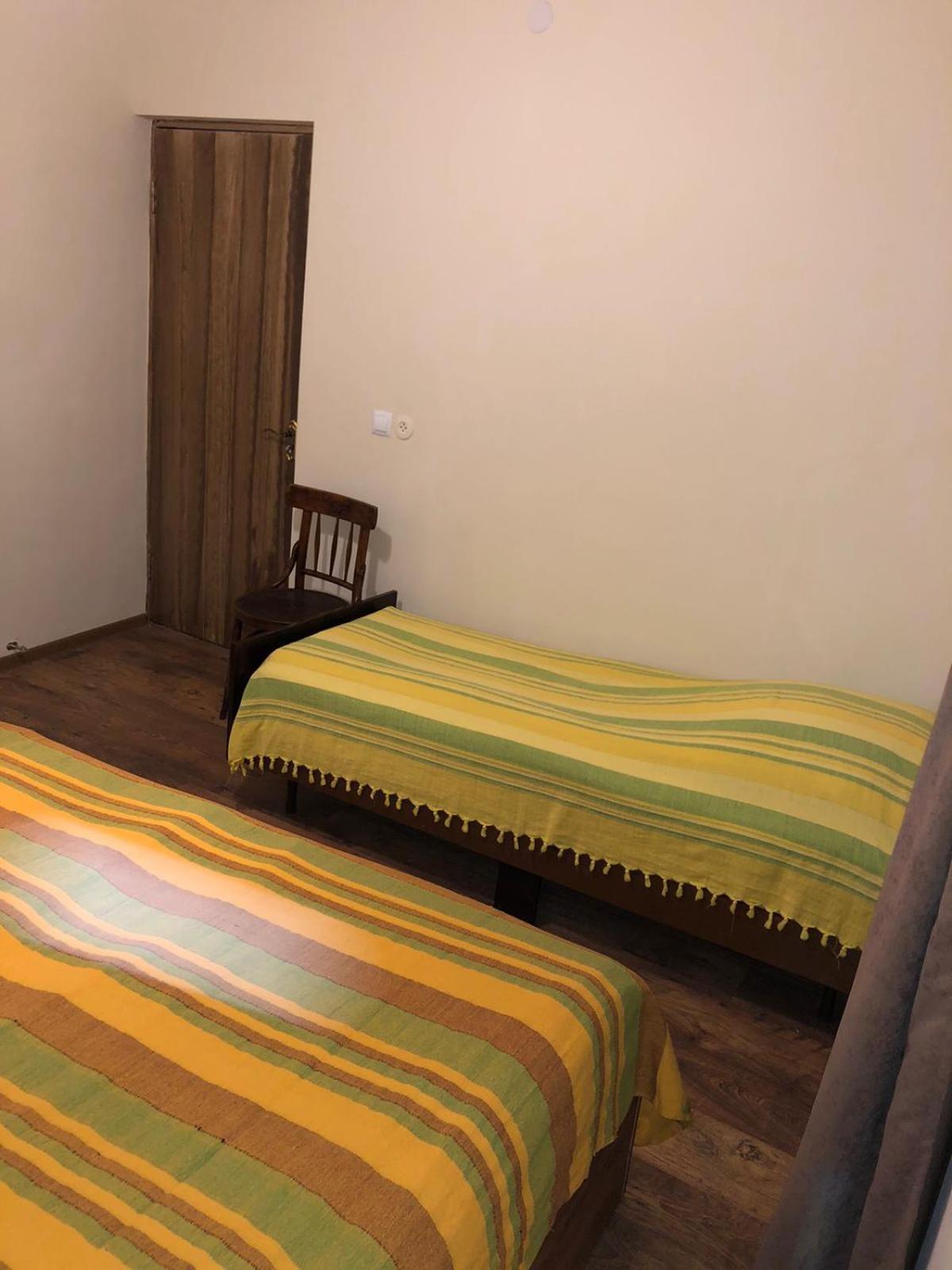 Em&Ri Guest House In Odzun Esterno foto